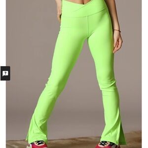 LIKE NEW TIGER FRIDAY, leggings with split leg at ankle, crossed high waist band